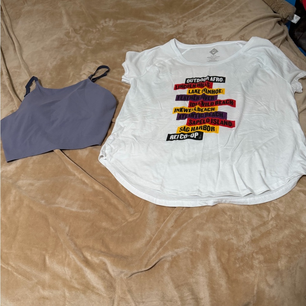 REI Outdoor Afro White Graphic T-Shirt and Athleta Purple Sports Bra Medium